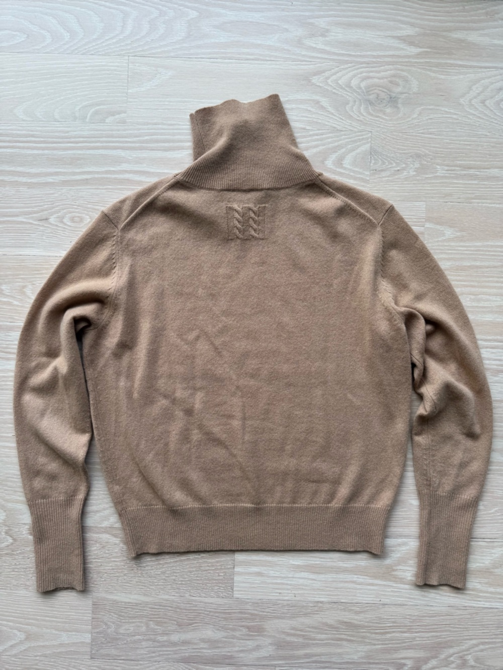 Nili Lotan Camel Ralphie Turtleneck Sweater size small cashmere - Picture 2 of 6